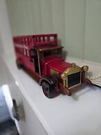 Emerald Apartment With Triple A Star Proximity