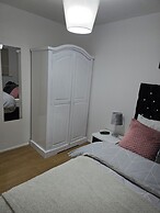 Emerald Apartment With Triple A Star Proximity