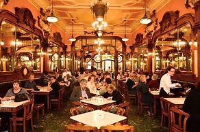 Fantasy Hostel Porto