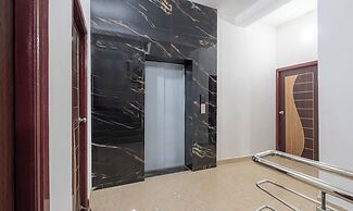 Treebo Royal Plaza,700 Mts From Promenade Beach
