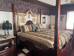Victorian Inn by Capital O Superior NE