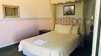 Victorian Inn by Capital O Superior NE