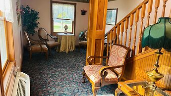 Victorian Inn by Capital O Superior NE