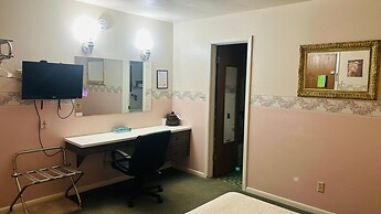 Victorian Inn by Capital O Superior NE