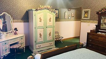 Victorian Inn by Capital O Superior NE