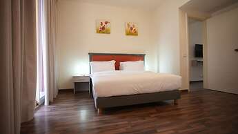 Manara Riva Suites