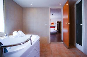 Manara Riva Suites