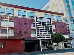Hotel León