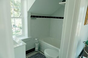 The Carriage House Inn Bed and Breakfast