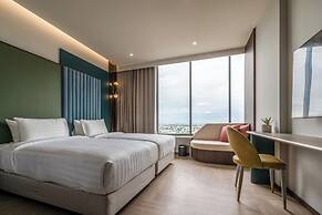 The Quarter Ratchayothin by UHG