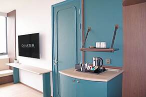 The Quarter Ratchayothin by UHG