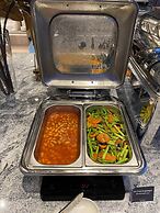 The Quarter Ratchayothin by UHG