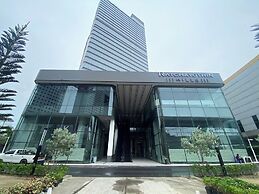 The Quarter Ratchayothin by UHG