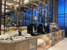 The Quarter Ratchayothin by UHG