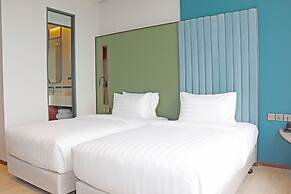 The Quarter Ratchayothin by UHG