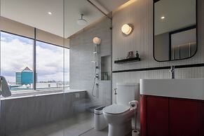 The Quarter Ratchayothin by UHG