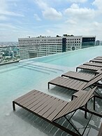 The Quarter Ratchayothin by UHG