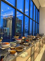 The Quarter Ratchayothin by UHG