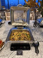 The Quarter Ratchayothin by UHG