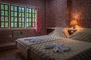 Stefanie Grace Paradise Inn & Restobar