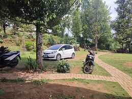 Landeuh Savana Pangrango Camp by ABM