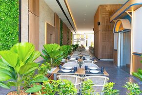 GLOW Bangkok Riverside