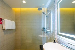 GLOW Bangkok Riverside