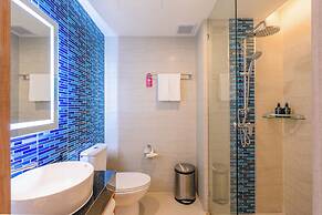 GLOW Bangkok Riverside