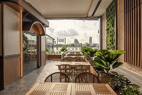 GLOW Bangkok Riverside