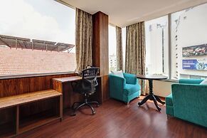 Treebo Blak & Wite Rk Beach