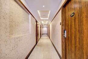 Treebo Blak & Wite Rk Beach