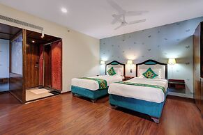 Treebo Blak & Wite Rk Beach