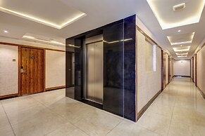 Treebo Blak & Wite Rk Beach