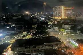 OYO 94221 Grand Asia Afrika Apartment By Qr Property