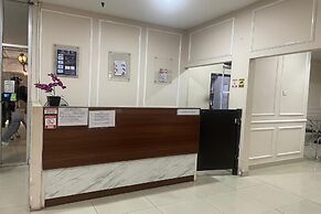 OYO 94221 Grand Asia Afrika Apartment By Qr Property