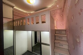 OYO 94221 Grand Asia Afrika Apartment By Qr Property