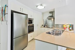 Traveller Jam Close to City & Esplanade