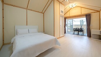 Hwaseong Refresh Glamping & Caravan