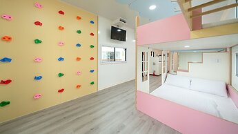 Hwaseong Refresh Glamping & Caravan