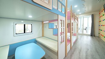 Hwaseong Refresh Glamping & Caravan