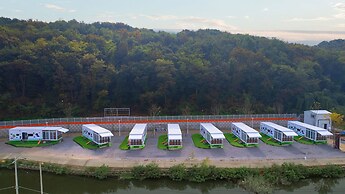 Hwaseong Refresh Glamping & Caravan
