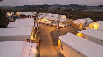 Hwaseong Refresh Glamping & Caravan