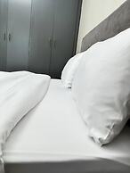 LivLuxe Apartments 2