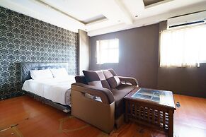 OYO 94238 The Suite Metro Apartment By Riz Living