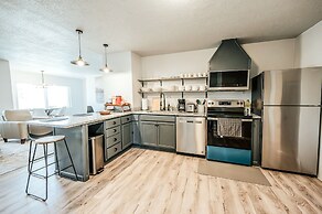 Spacious Cozy 6BR for 14- Lgbtq Friendly 2260