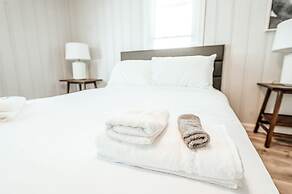 Spacious Cozy 6BR for 14- Lgbtq Friendly 2260