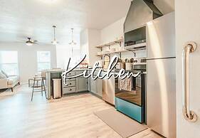 Spacious Cozy 6BR for 14- Lgbtq Friendly 2260