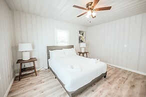 Spacious Cozy 6BR for 14- Lgbtq Friendly 2260