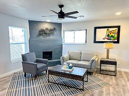 Vintage Gem in Prime Location Cozy 1BR Oasis