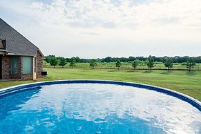 Peaceful Luxurious Ranch Family Reunion